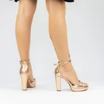 Ženski sandali z debelo peto in platformo 2BD16 Šampanjec | Mei