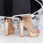 Ženski sandali z debelo peto in platformo 2KV67 Šampanjec | Mei
