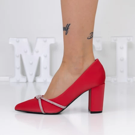 Čevlji z debelo peto 3XKK16 Rdeča | Mei
