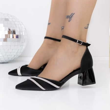 Čevlji z debelo peto 3DC31 Črna | Mei