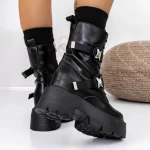 Ženski kratki škornji s krznom 3WL20 Črna | Mei