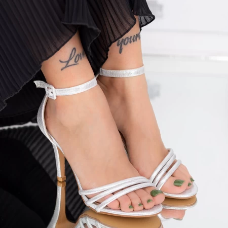 Ženski sandali s tanko peto YXD7A Srebrna | Mei