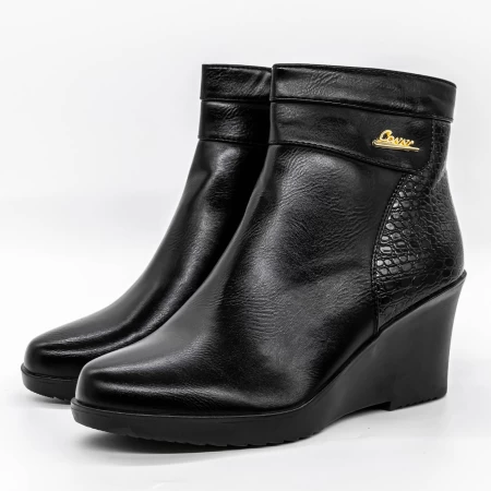 Ženski kratki škornji s krznom A1017 Črna | Fashion
