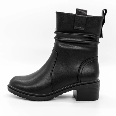 Kratki spomladansko-jesenski ženski škornji 80235-26 Črna | Formazione