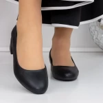 Čevlji z debelo peto 3LE32 Črna | Mei
