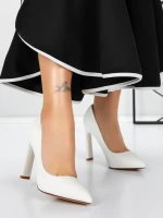 Čevlji z debelo peto 3DC36 Bela | Mei