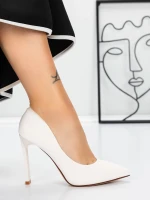 Čevlji z debelo peto 3DC36 Bež | Mei