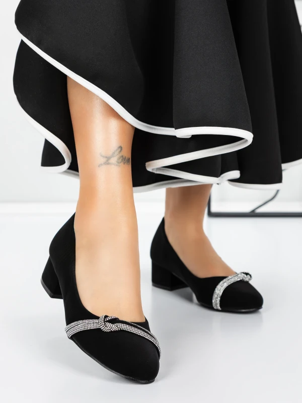 Čevlji z nizko peto 3XKK99 Črna | Mei