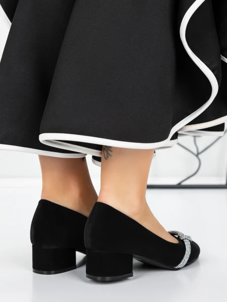 Čevlji z nizko peto 3XKK99 Črna | Mei