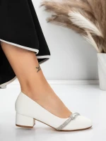 Čevlji z nizko peto 3XKK99 Bela | Mei