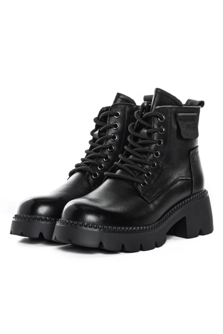 Ženski gležnjarji s platformo 8099 Črna | Formazione