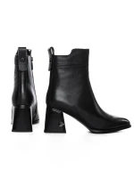 Nizki škornji z debelo peto K107-55-B81A Črna Jose Simon