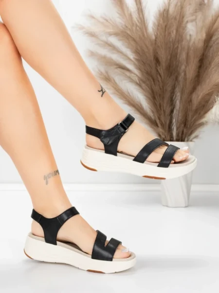 ženski sandali iz pravega usnja 032 Črna | Advancer