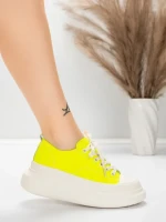 Ženski športni copati iz naravnega usnja 227802 Limonasto rumena | Advancer