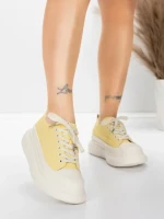 Ženski športni copati iz naravnega usnja 227802 Svetlo rumena | Advancer