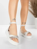 Ženski sandali z nizkim podplatom 5H81 Bela | Mei