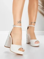 Ženski sandali z debelo peto in platformo 5KV71 Bela | Mei
